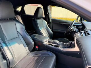 Lexus NX 300h 2.5 114kW