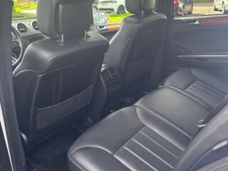 Mercedes-Benz ML 320 SPORTPAKETT VERSIOON 3.0 CDI 165kW
