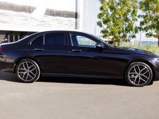 Mercedes-Benz E 220 4 Matic AMG-Line 2.0 147kW