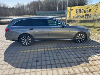 Mercedes-Benz E 300 2.0 143kW