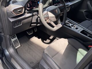 Cupra Leon Cupra 1.5 eTSI 110кВ