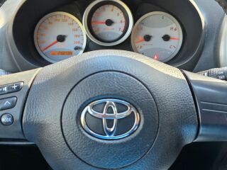 Toyota RAV4 2.0 85kW