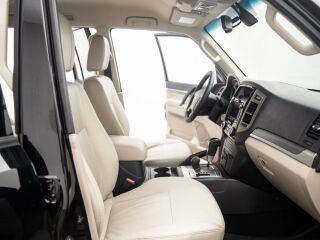 Mitsubishi Pajero Instyle Navi 4WD 3.2 140kW