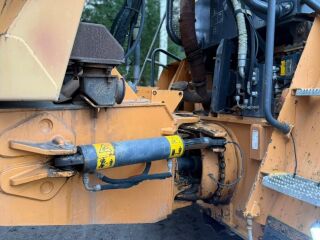 Case 330B 260kW