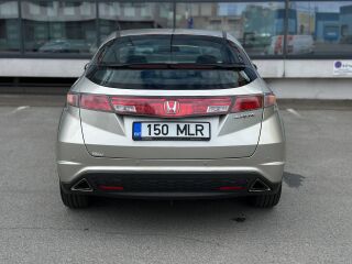 Honda Civic 1.8 103kW