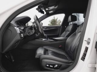 BMW M550 3.0 R6 294kW