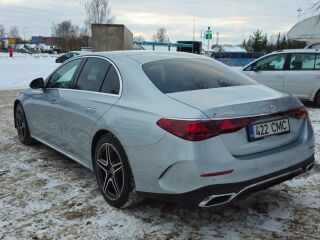 Mercedes-Benz E 220 AMG 2.0 145kW