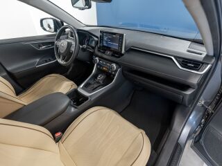 Toyota RAV4 Luxury Petrol 129kW
