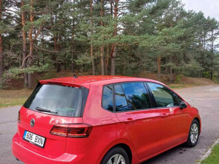 Volkswagen Golf Sportsvan 1.6 85кВ