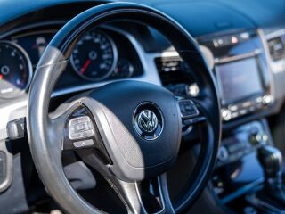Volkswagen Touareg 3.0 180кВ