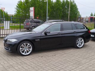 BMW 530 Touring X-DRIVE 3.0 190kW