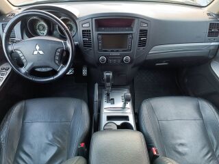 Mitsubishi Pajero Instyle Navi 4WD 3.2 DI-D 147kW