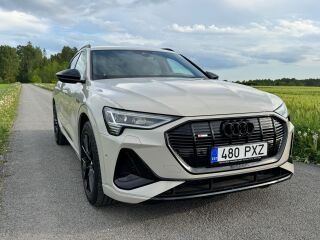 Audi e-tron S-line 55 158kW