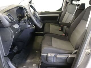 Toyota ProAce Shuttle   Mulitmeedia Paketid 130kW