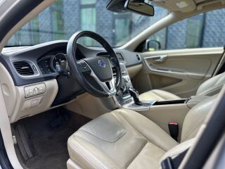Volvo V60 2.4 R5 D6 158kW