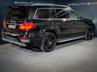 Mercedes-Benz GL 550 AMG 4Matic Designo 4.7 V8 320kW