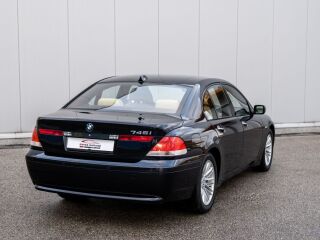 BMW 745 Individual 4.4 245kW