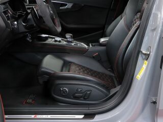 Audi RS 4 Avant quattro 3.0 331kW