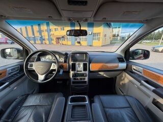 Chrysler Grand Voyager 2.8 120kW