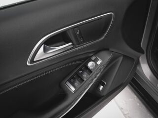 Mercedes-Benz GLA 180 1.5 80kW