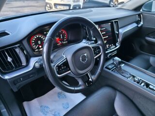 Volvo V60 Momentum Luxury 2.0 D3 110кВ