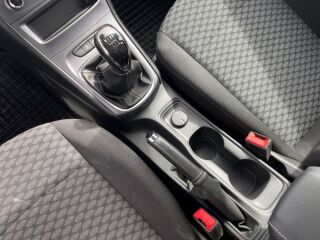 Opel Astra FACELIFT 1.2 81kW