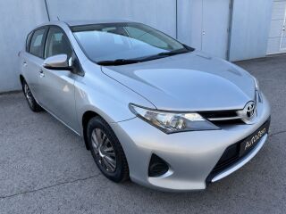 Toyota Auris 1.6 97kW