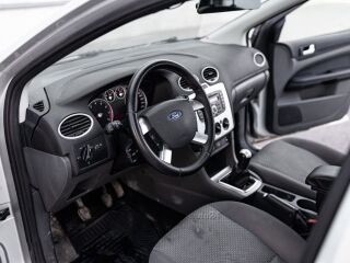 Ford Focus 1.6 74kW