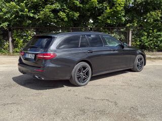 Mercedes-Benz E 300 AMG 4 MATIC NIGHT PACKET 2.0 143кВ