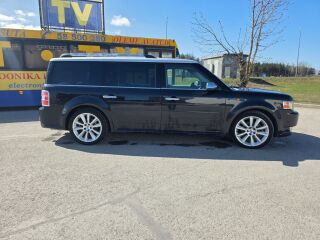 Ford Flex Limited 3.5 V6 Twin turbo 265kW