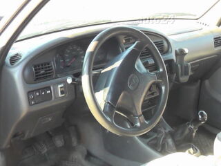 Mazda B2500 2.5 57kW