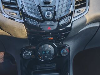 Ford Fiesta 1.0 74кВ