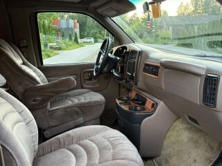Chevrolet Chevy Van 5.7 V8 187кВ