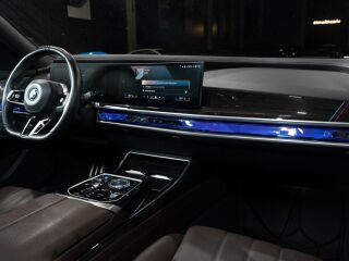 BMW i7 xDrive60 400kW