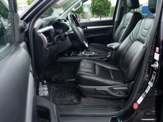 Toyota Hilux 2.4 110kW