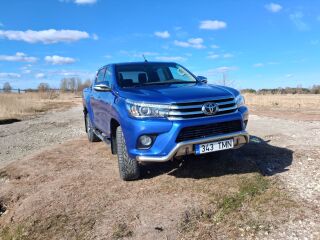 Toyota Hilux 2.4 110кВ