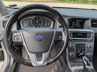 Volvo V60 2.4 158kW