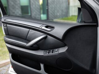 BMW X5 Shadowline IS-pakett Facelift 3.0 160kW