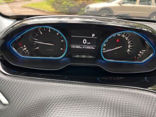Peugeot 2008 Allure 88kW