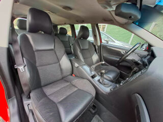 Volvo V70 2.4 103kW