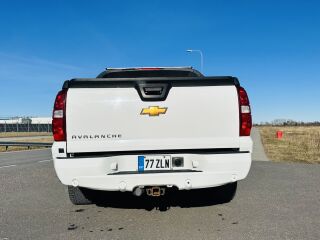Chevrolet Avalanche LTZ 5.3 V8 235кВ