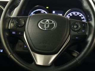 Toyota RAV4 Luxury 114кВ