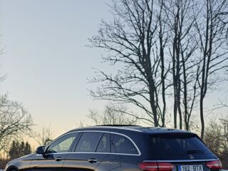 Mercedes-Benz E 220 AMG Line 2.0 143кВ