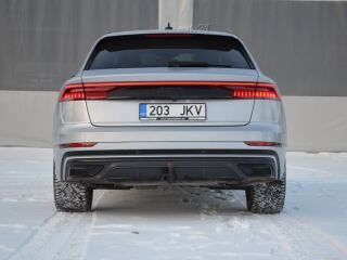 Audi Q8 S-Line 3.0 210кВ