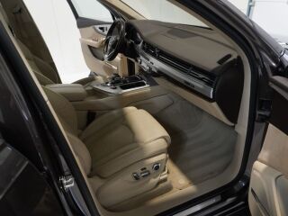 Audi Q7 S-LINE 3.0 V6 TFSI 245kW