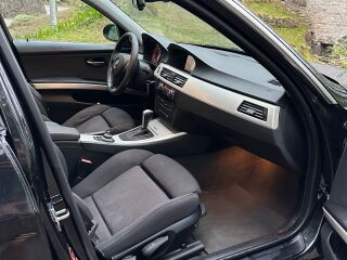 BMW 330 3.0 R6 170kW
