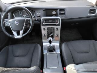 Volvo V60 2.0 D4 133kW