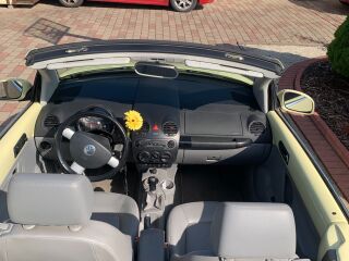 Volkswagen New Beetle 2.0 85kW