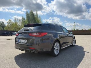 Kia Optima GT line 1.7 104kW