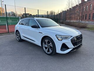 Audi e-tron 55 S-Line 300kW